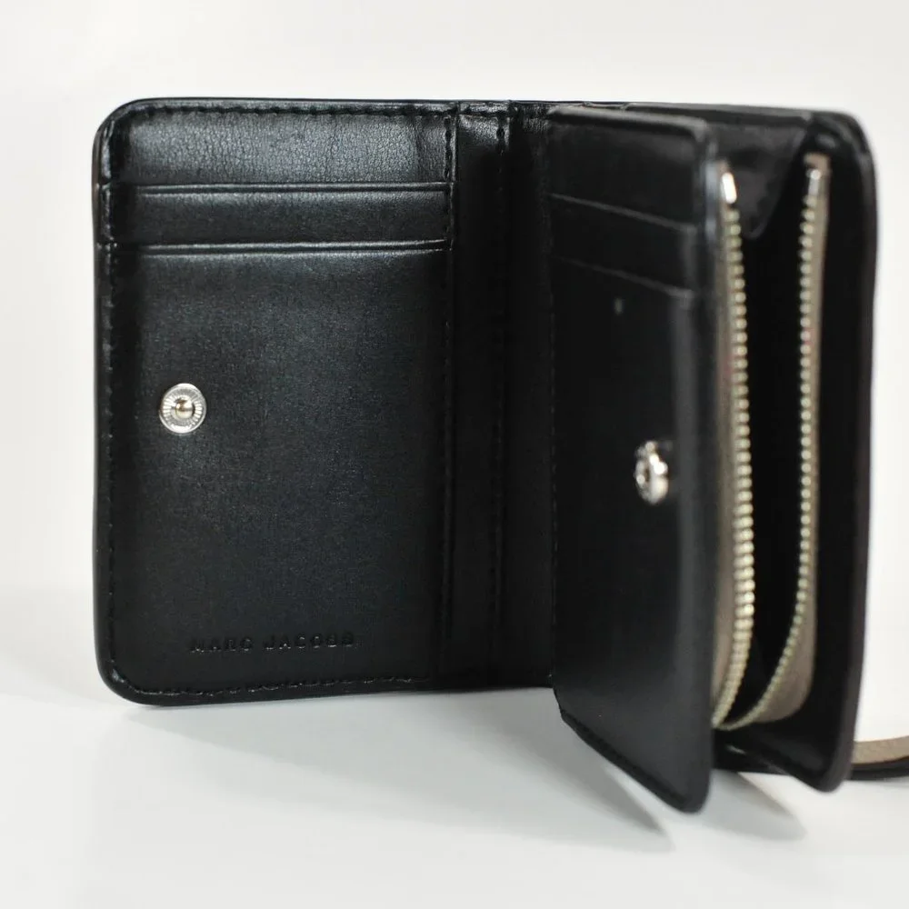 Marc Jacobs Mink Beige Bifold wallet